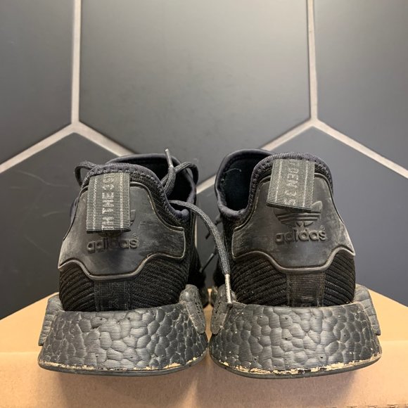 ~Used W/O Box! Adidas NMD R1 Triple Black Reflective Running  Sneakers Size 10 - Picture 4 of 6